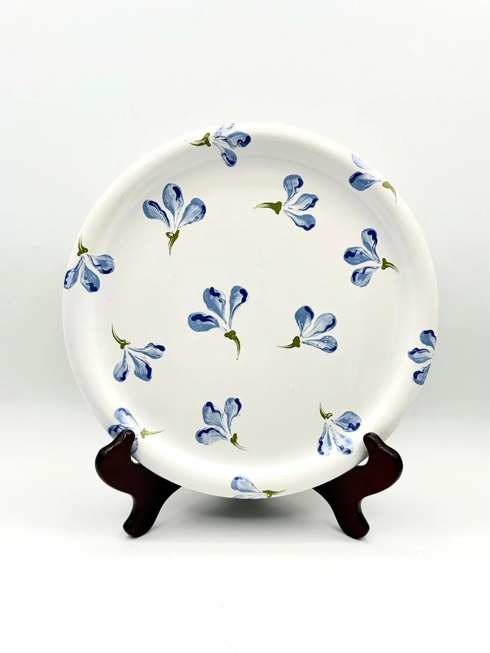 Crate & Barrel Sweet Pea Dinner Plate by Waechtersbach - Made in Germany